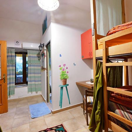 Mi Casa Es Tu Casa - Shkodra Backpackers Hostel Екстериор снимка