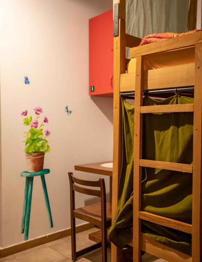 Mi Casa Es Tu Casa - Shkodra Backpackers Hostel Екстериор снимка
