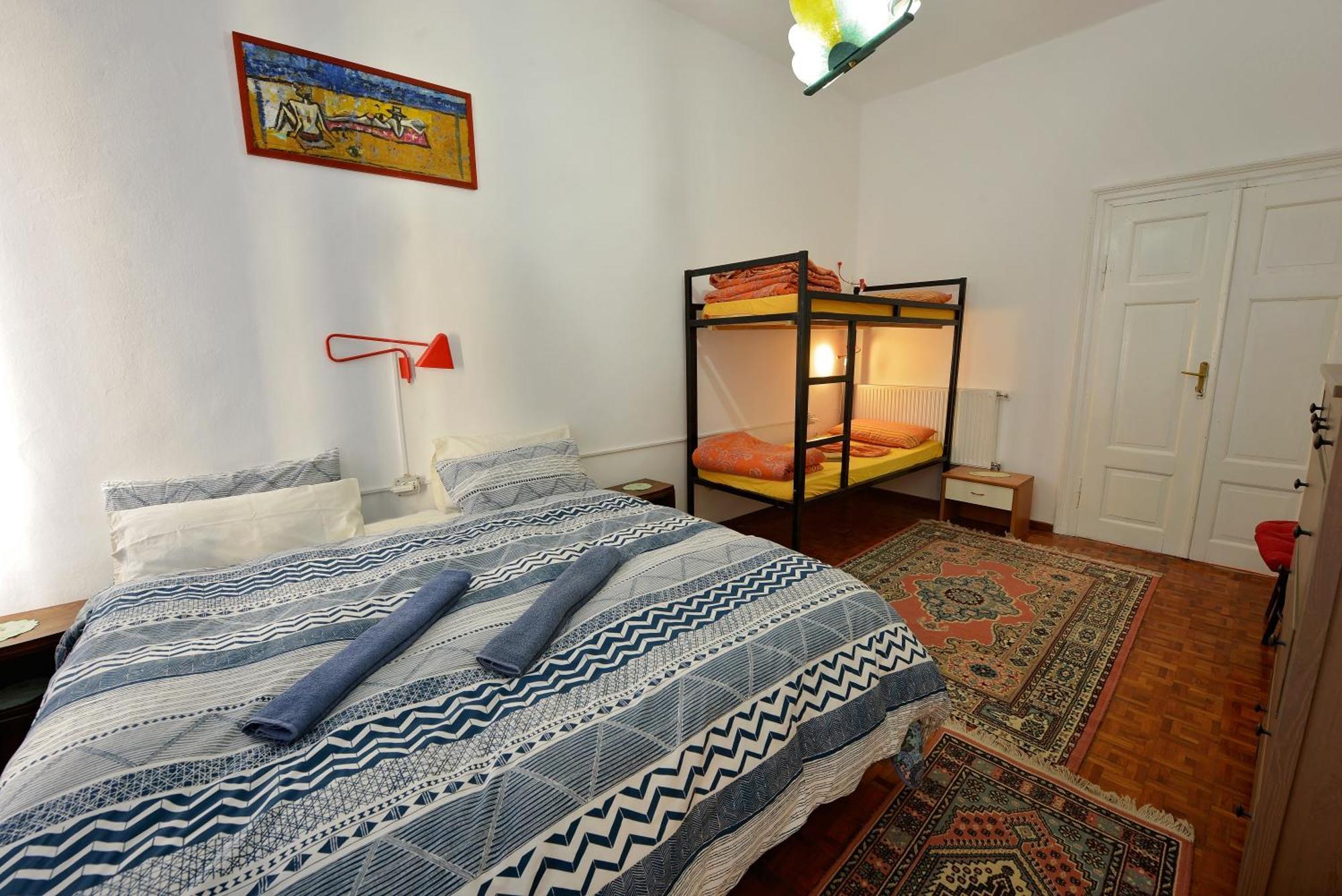 Mi Casa Es Tu Casa - Shkodra Backpackers Hostel Стая снимка