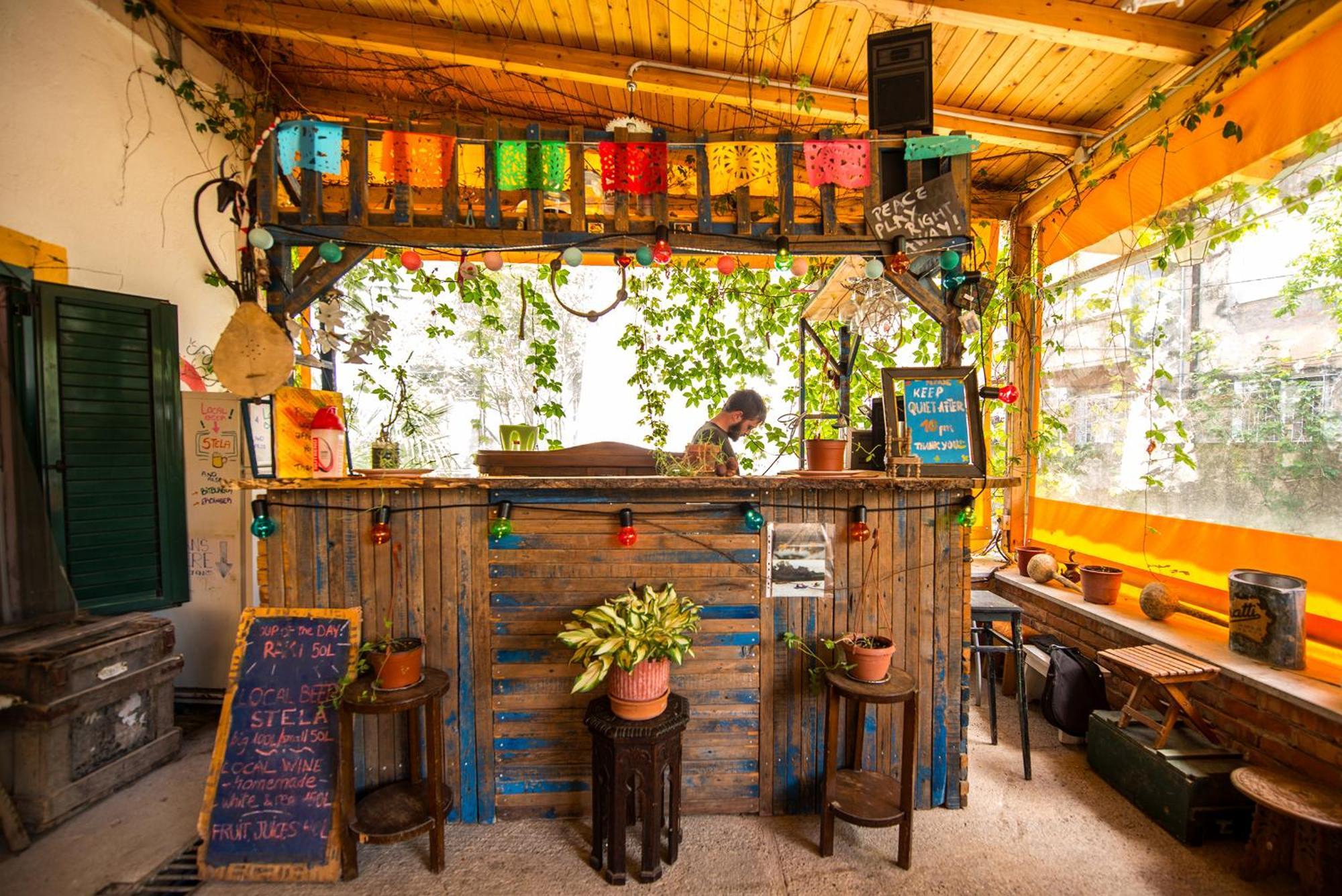 Mi Casa Es Tu Casa - Shkodra Backpackers Hostel Екстериор снимка