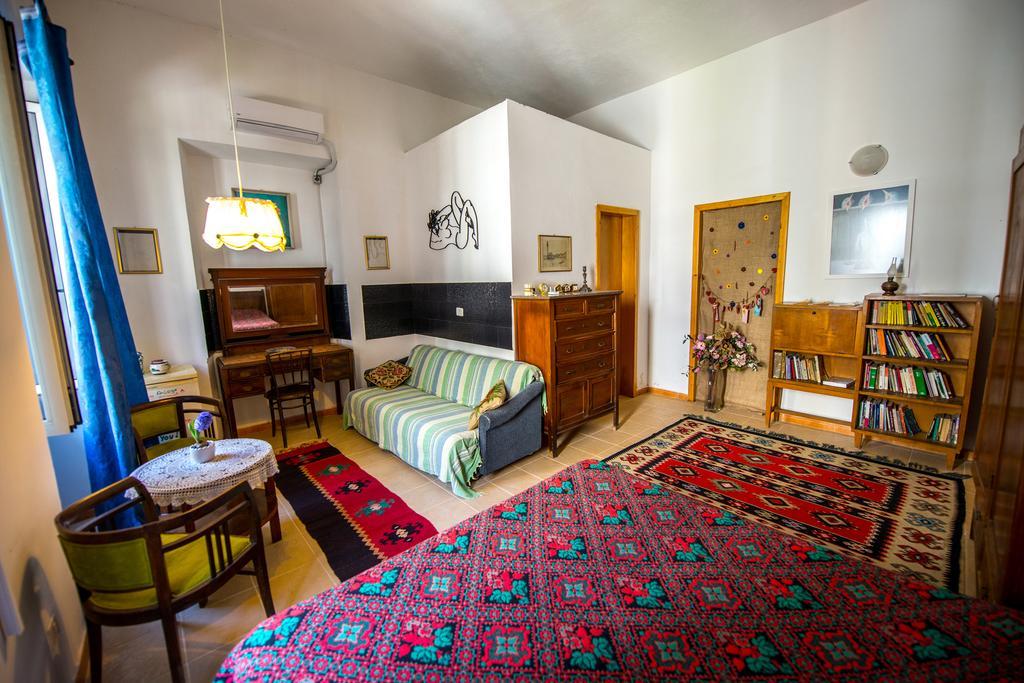 Mi Casa Es Tu Casa - Shkodra Backpackers Hostel Екстериор снимка
