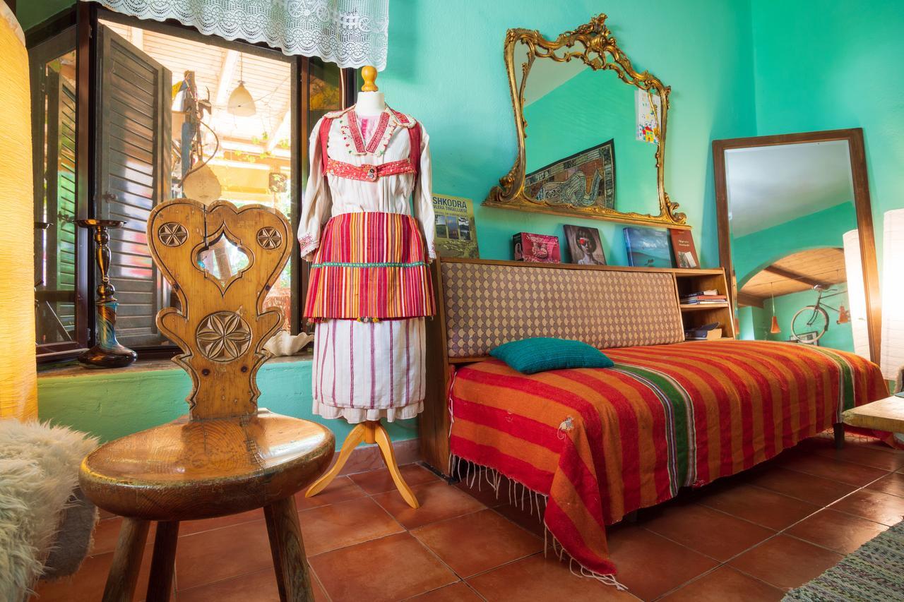 Mi Casa Es Tu Casa - Shkodra Backpackers Hostel Екстериор снимка